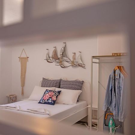 Sing And Blossom Accommodation Mykonos Town Exterior photo