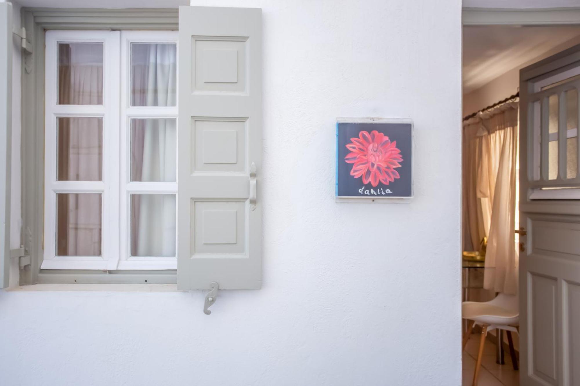 Sing And Blossom Accommodation Mykonos Town Exterior photo