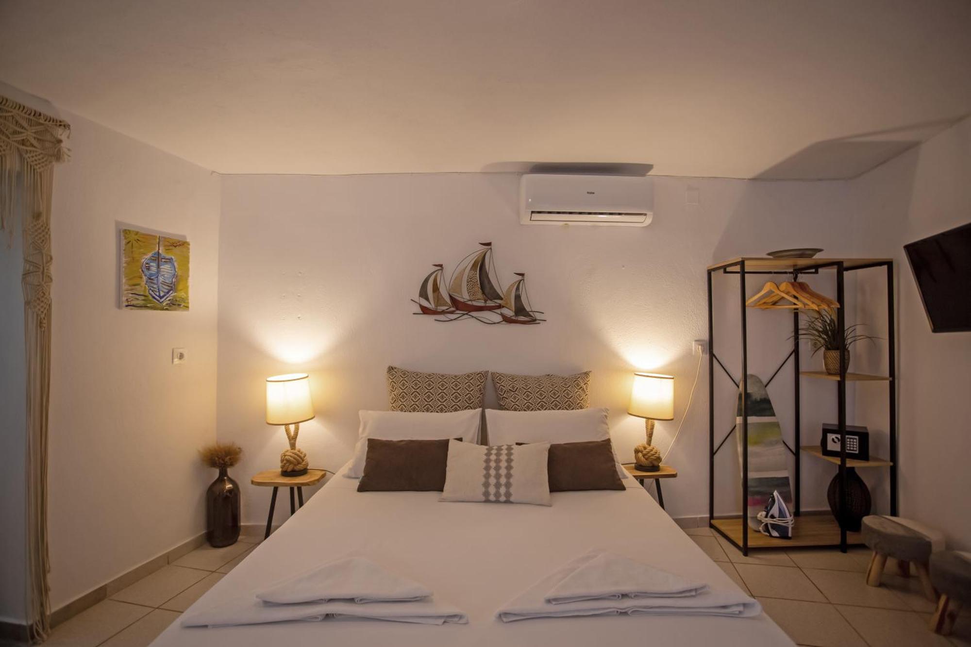 Sing And Blossom Accommodation Mykonos Town Exterior photo