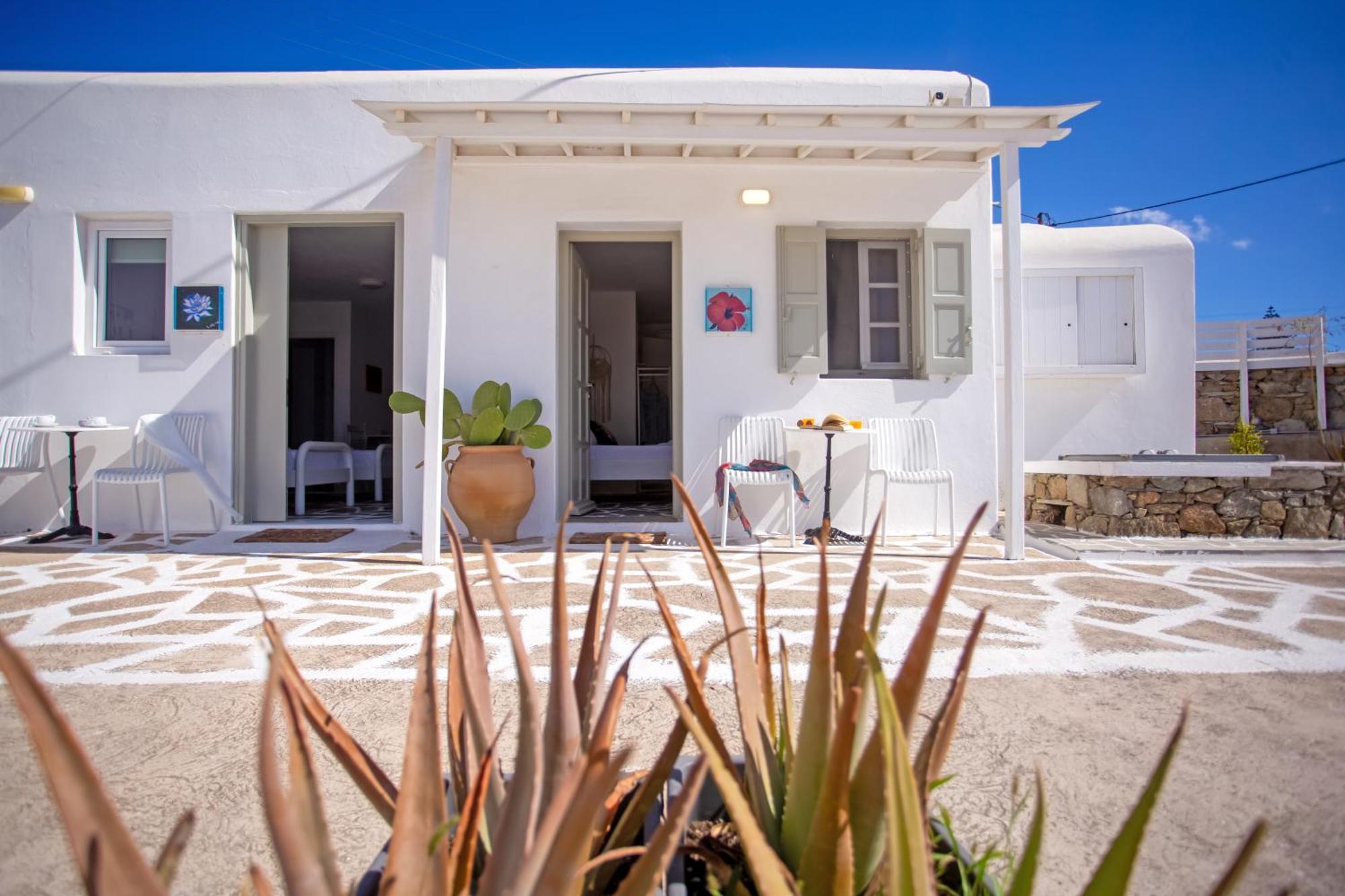 Sing And Blossom Accommodation Mykonos Town Exterior photo