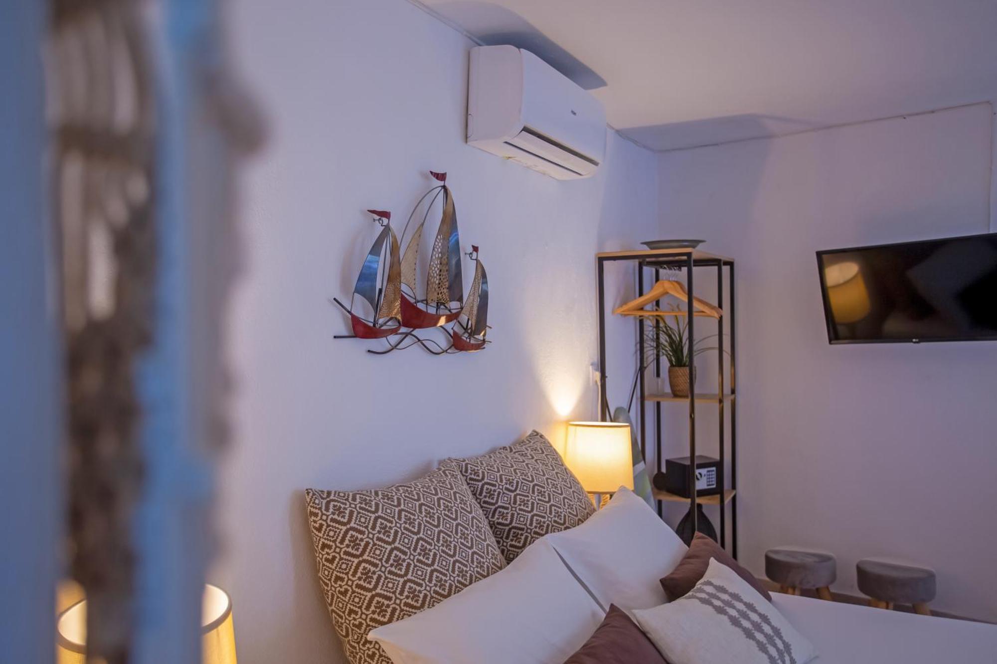 Sing And Blossom Accommodation Mykonos Town Exterior photo