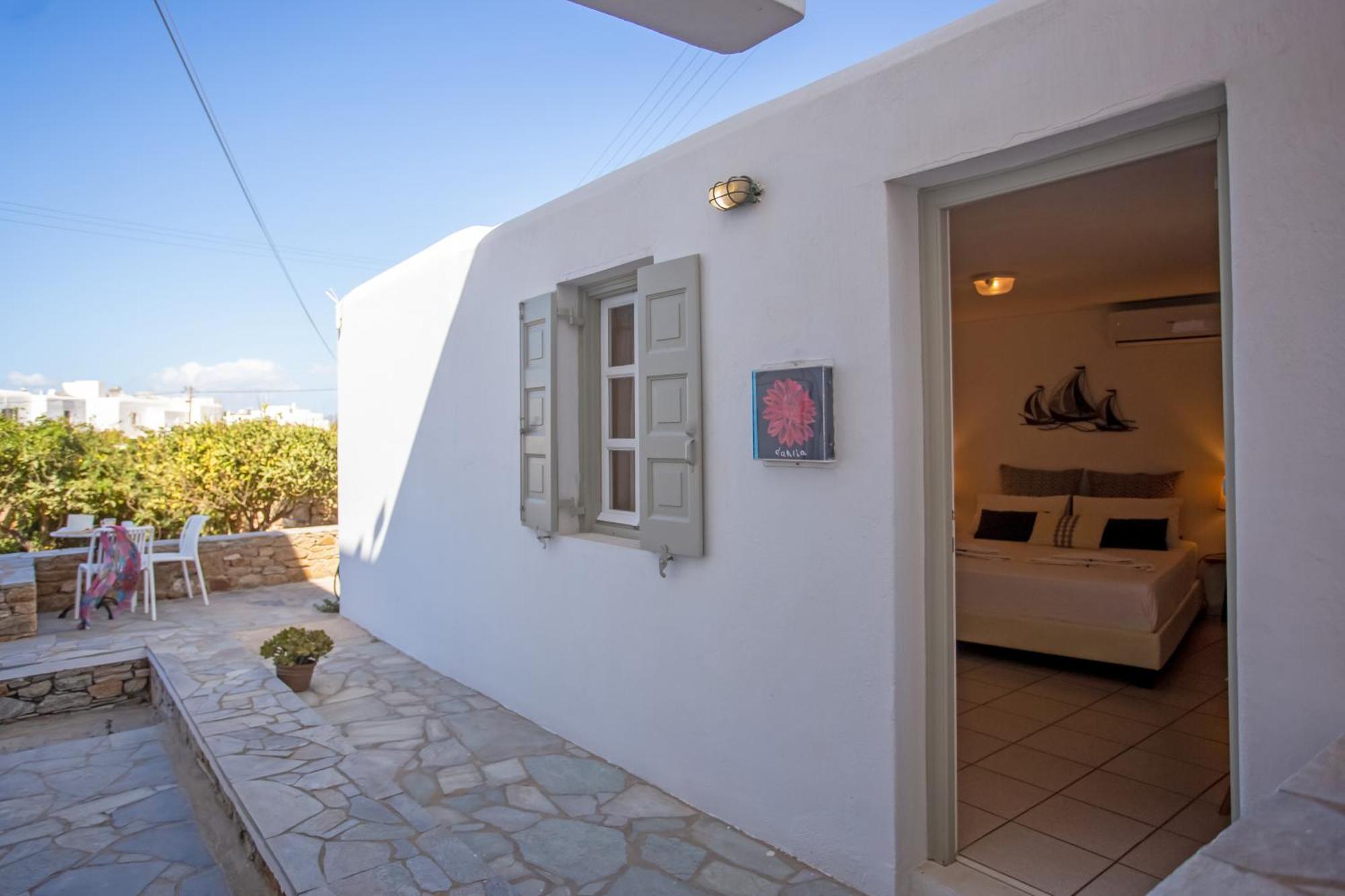 Sing And Blossom Accommodation Mykonos Town Exterior photo