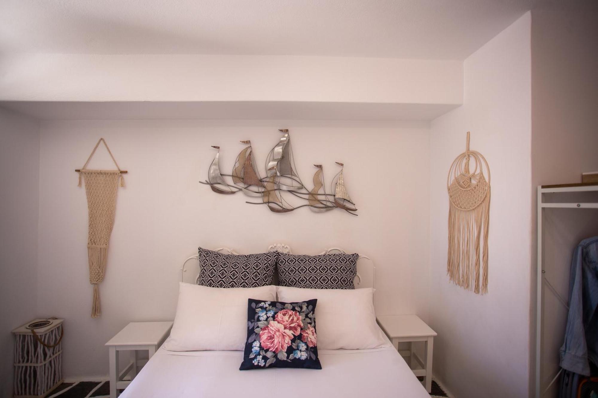 Sing And Blossom Accommodation Mykonos Town Exterior photo
